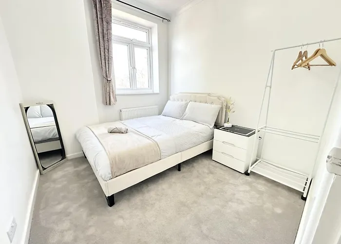 8-Sleeper 4Br 4Bed 2Bath Wi-Fi Garden Tv Beach