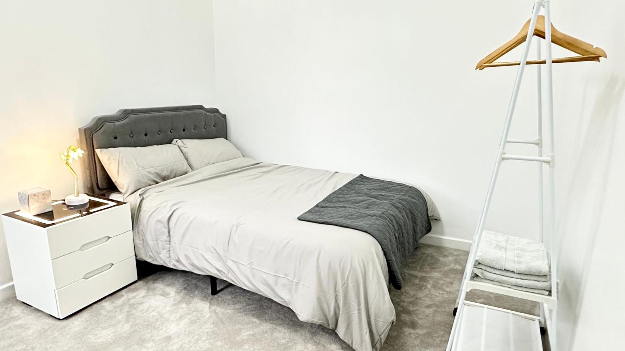 8-sleeper 3br 4bed 2bath Wi-fi Garden Tv Apartment