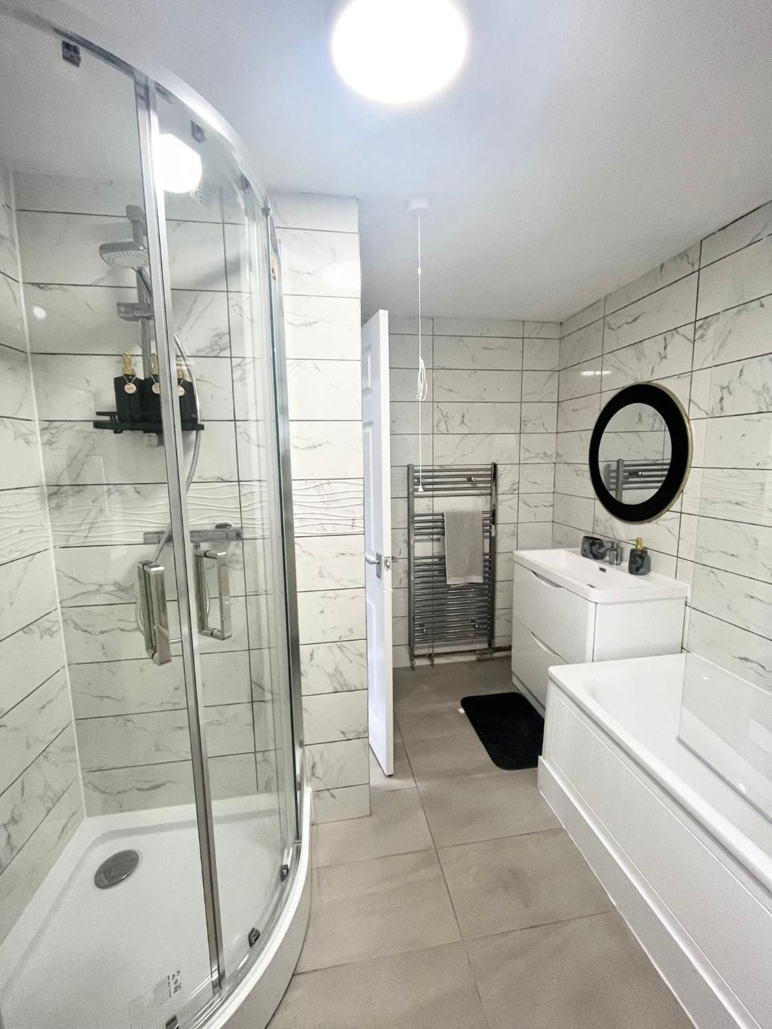 8-sleeper 3br 4bed 2bath Wi-fi Garden Tv Apartment *